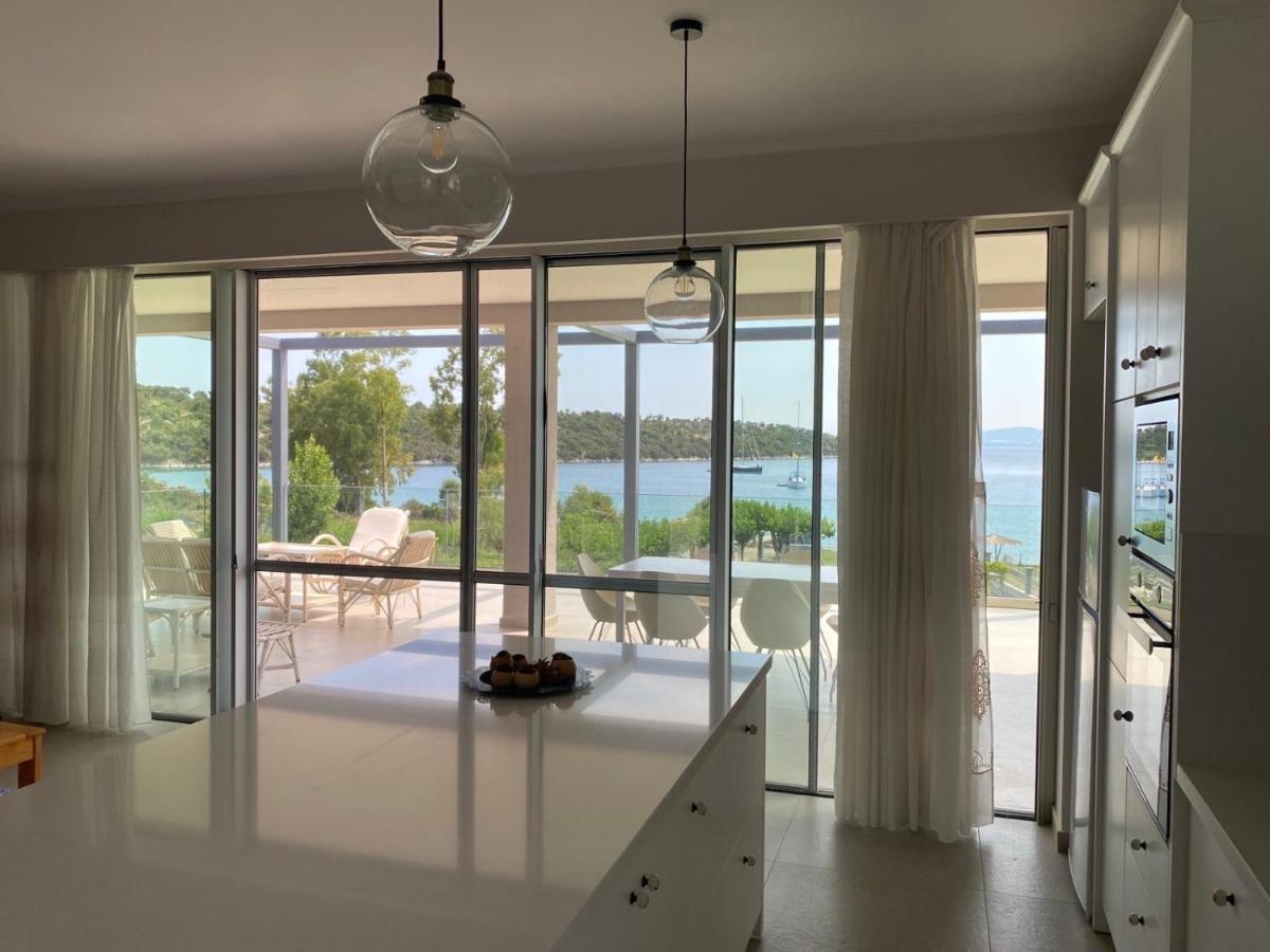 Villa Aphrodite Paleros Rum bild
